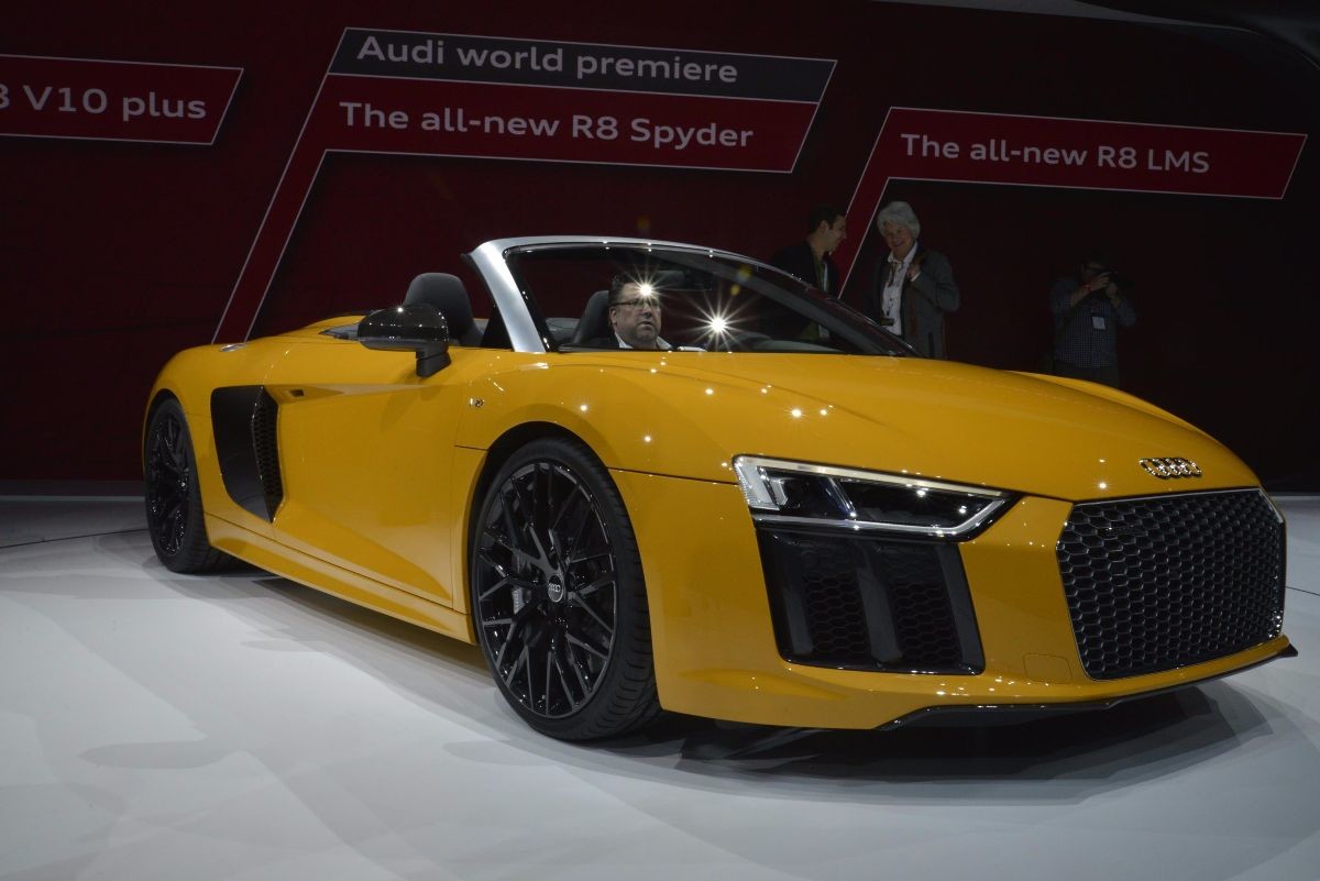 Nuova Audi R8 Spyder V10