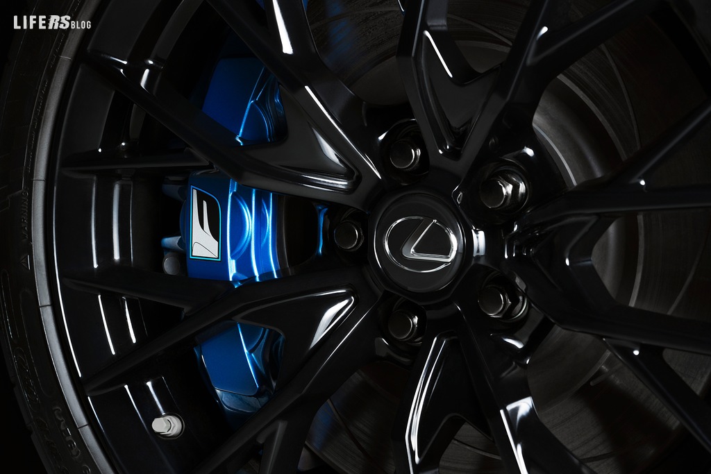 Decimo anniversario per RC F e GS F di Lexus