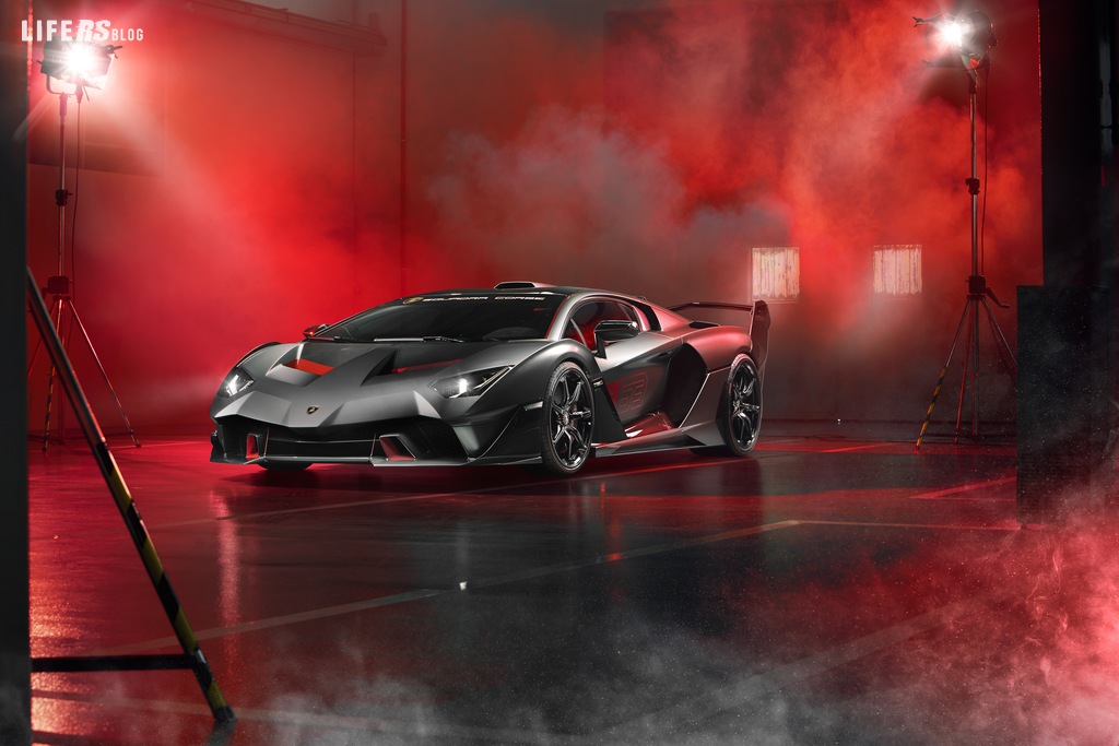 mborghini Squadra Corse presenta la SC18 Alston, la prima one-off nella storia del reparto motorsport di Sant’Agata Bolognese e la Urus ST-X Concept.