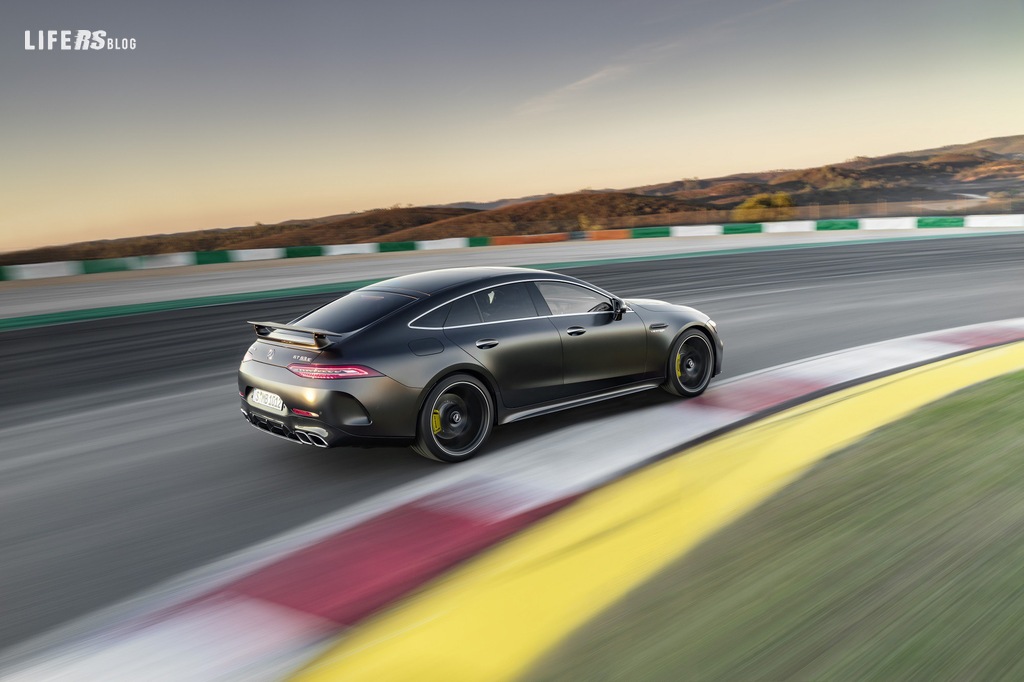 La Mercedes AMG GT 63 S 4MATIC+ al Nurburgring con un 7’ 25” 41