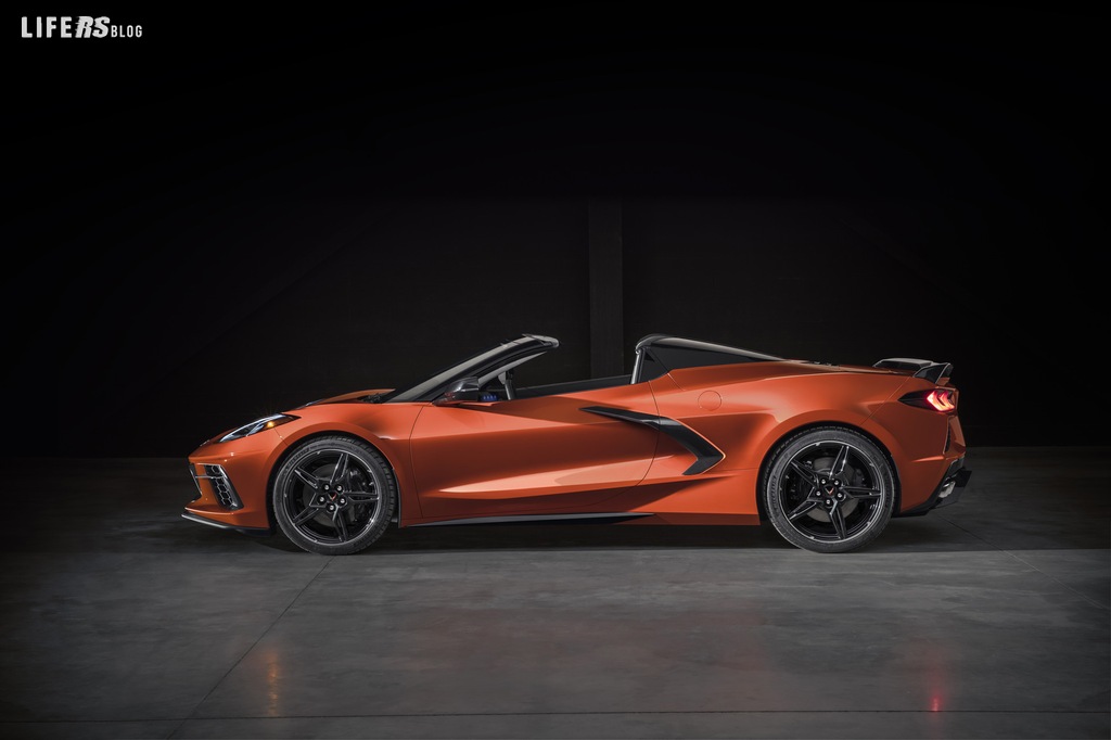 2020-chevrolet-corvette_