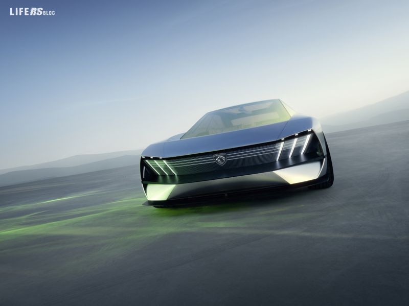 Inception Concept esprime la profonda trasformazione Peugeot