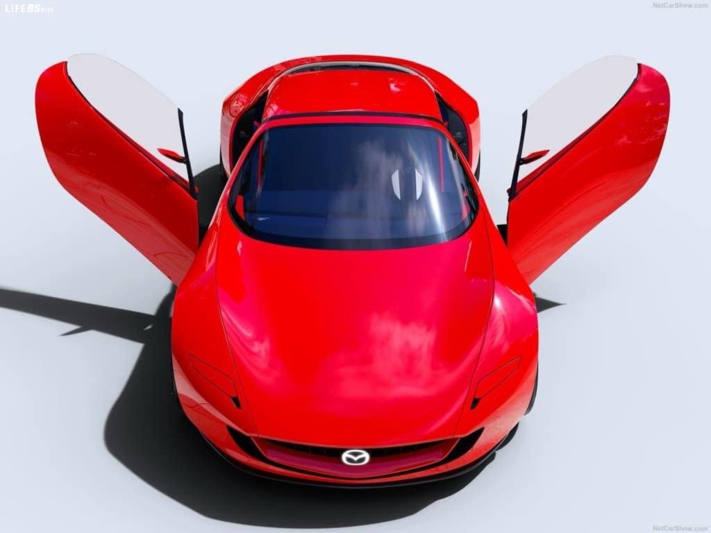 Iconic SP, powertrain ibrido e sportività per Mazda