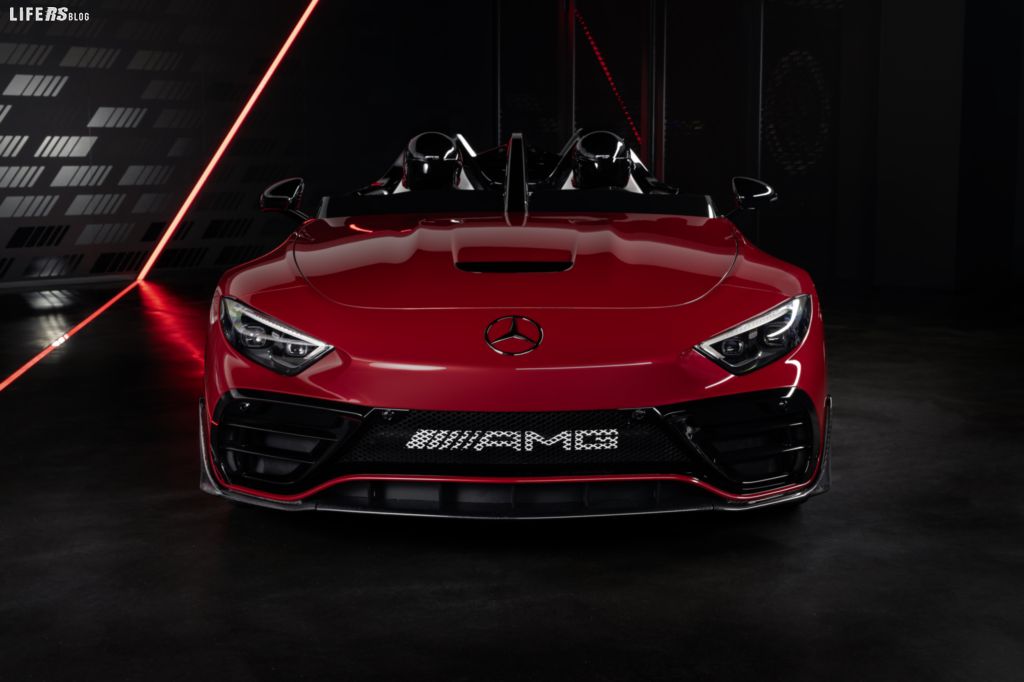 PureSpeed: primo modello della serie Mythos Mercedes-AMG