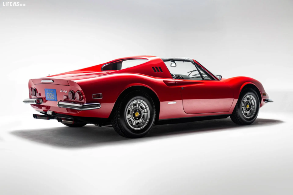 Dino 246 GTS del 1972, la prima Ferrari di Cher all'ASTA