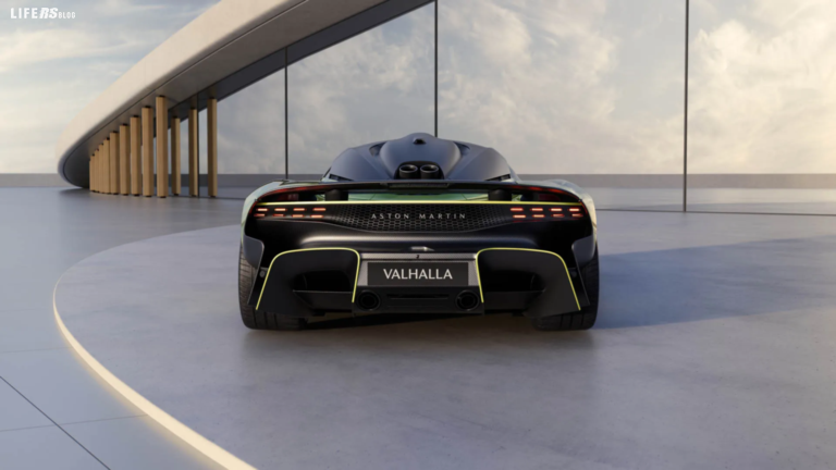 Valhalla di Aston Martin evolve rispetto al concept AM-RB 003