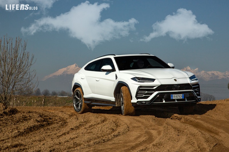 Lamborghini Urus 6